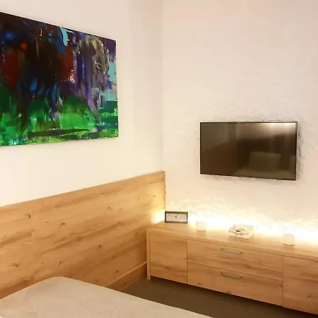 Atrium 24